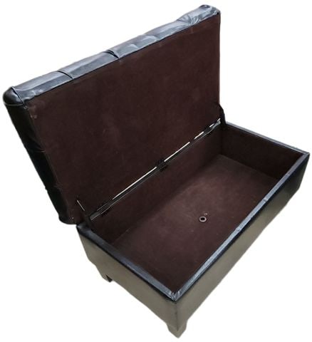 Mid-Century Modern large leather tufted bench with storage. A great piece. - 4