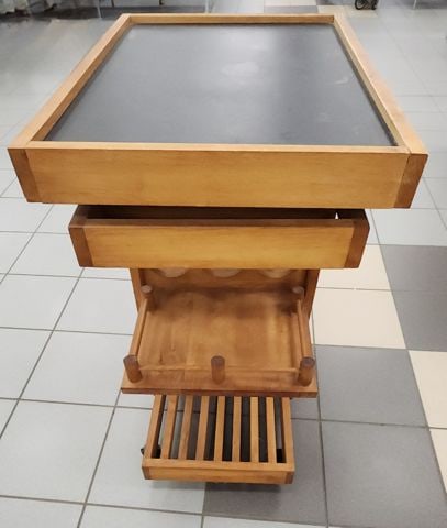 Fabulous Rare Vintage Mid-Century Modern Wooden Rolling Bar Cart w/ Wine Rack. Circa 60s. - 7