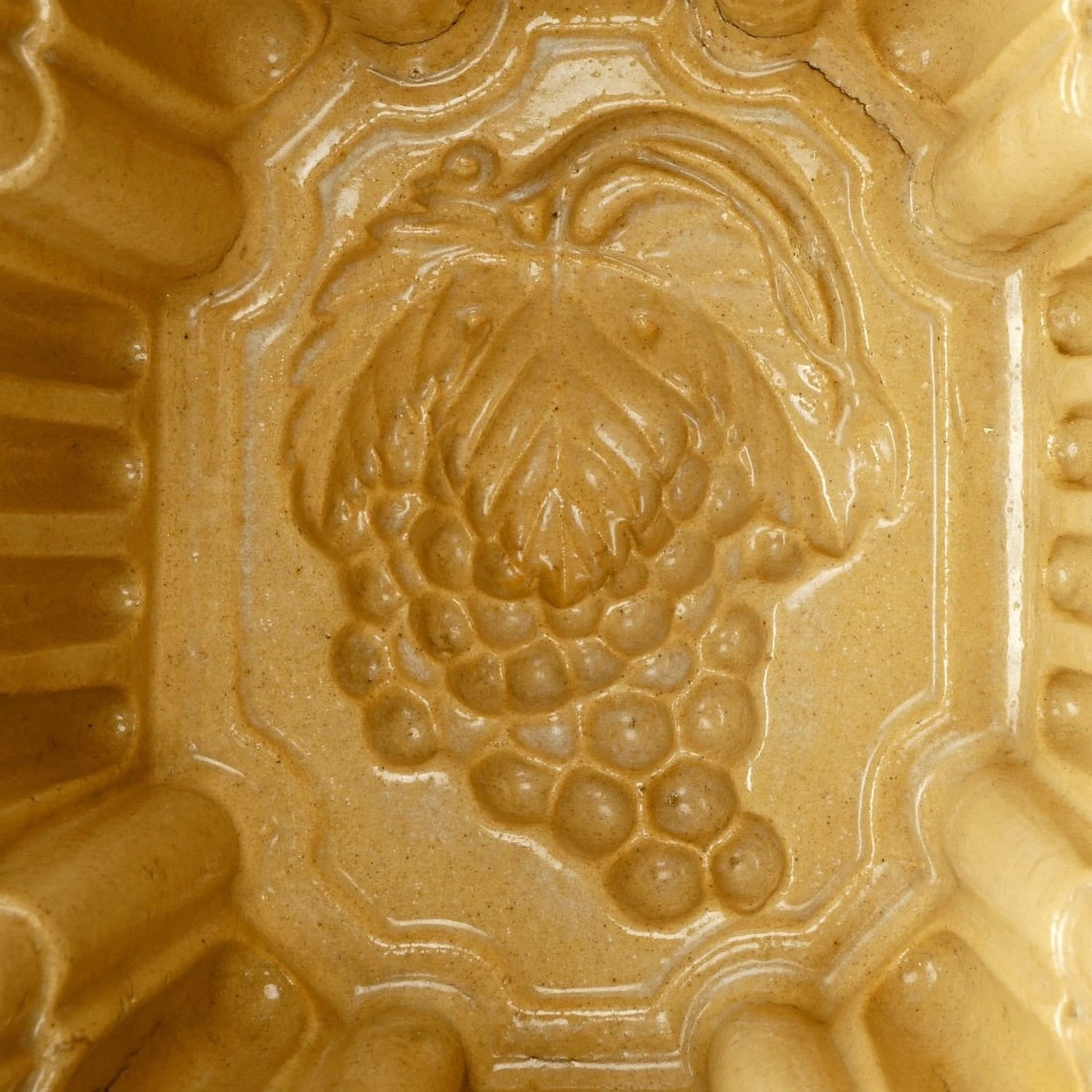 Victorian Food Mold Grape Cluster Circa 1900 - 3