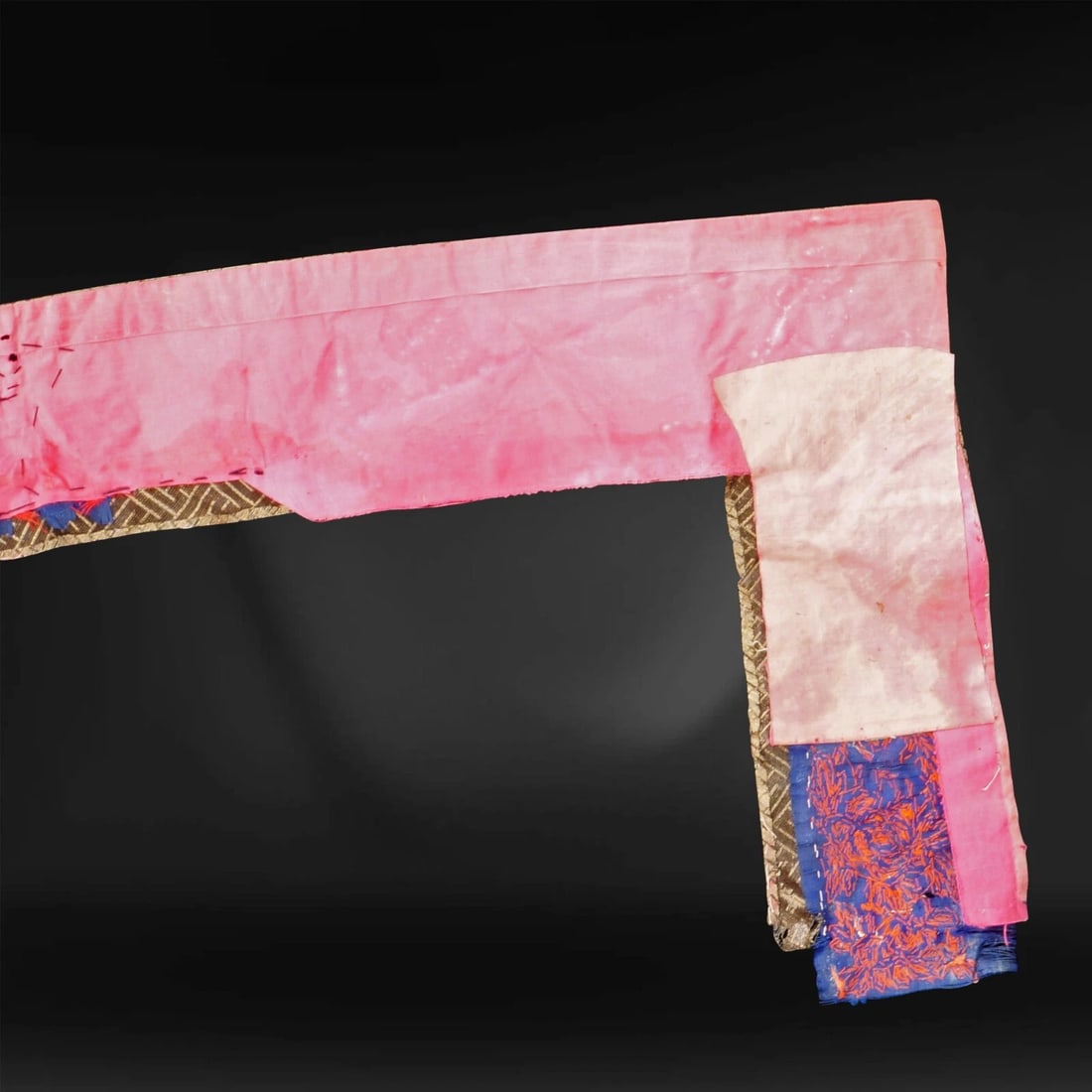 Chinese Silk Door Hanging 19th Century - 10