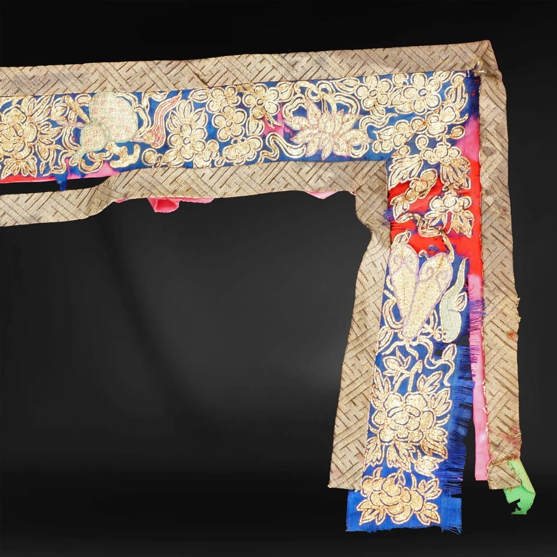 Chinese Silk Door Hanging 19th Century - 7