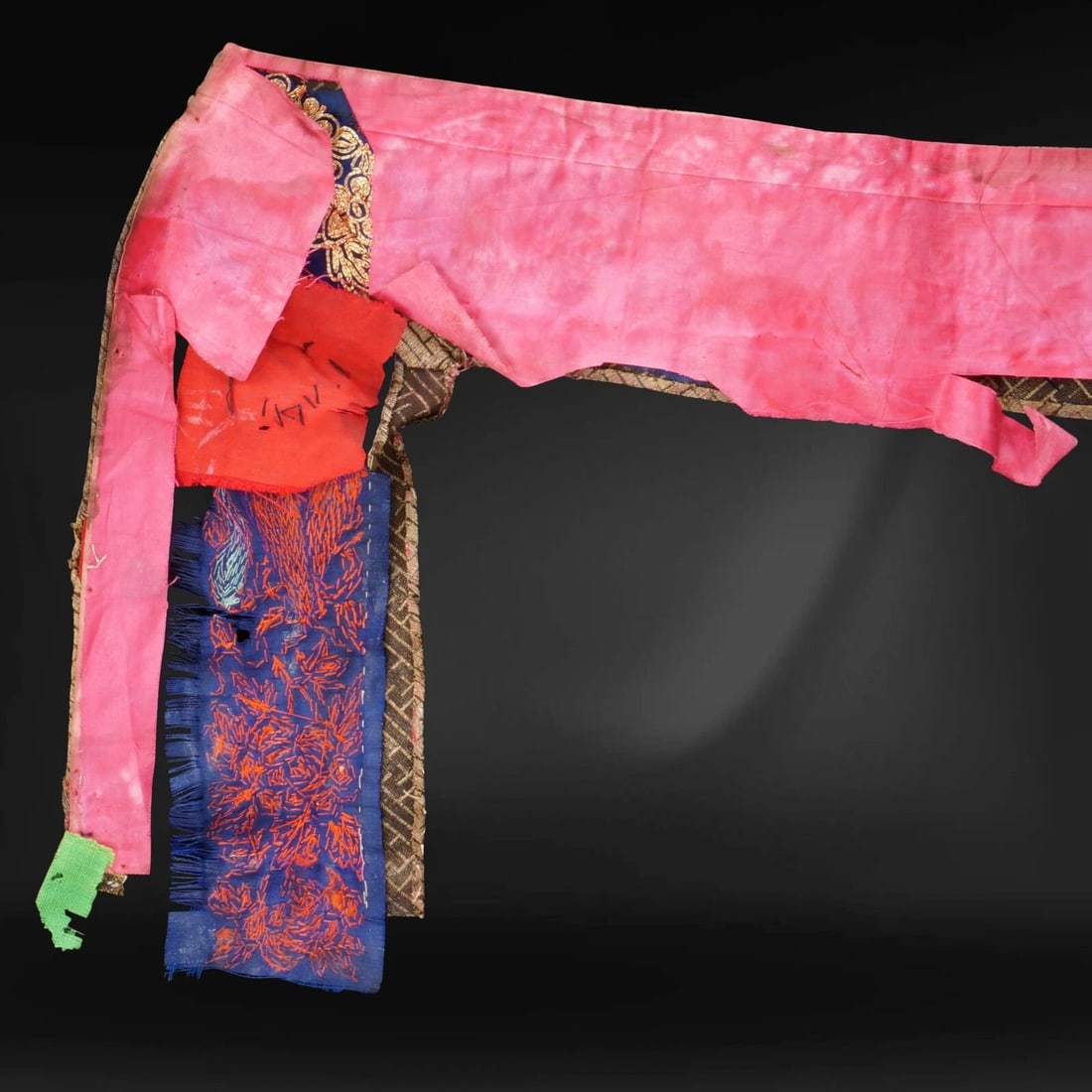 Chinese Silk Door Hanging 19th Century - 8