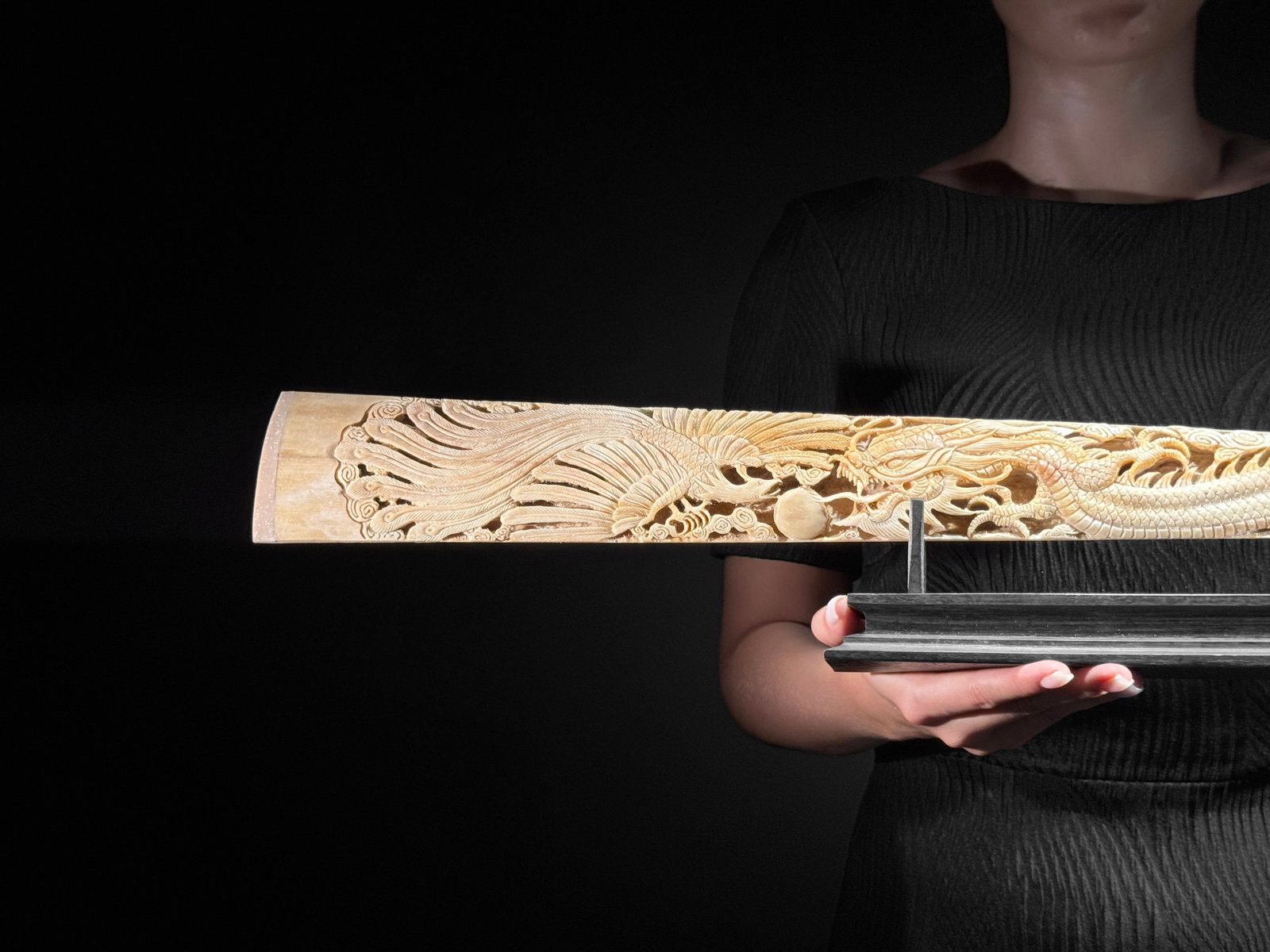 Beautiful engraved swordfish rostrum - Dragon Phoenix motif - 10