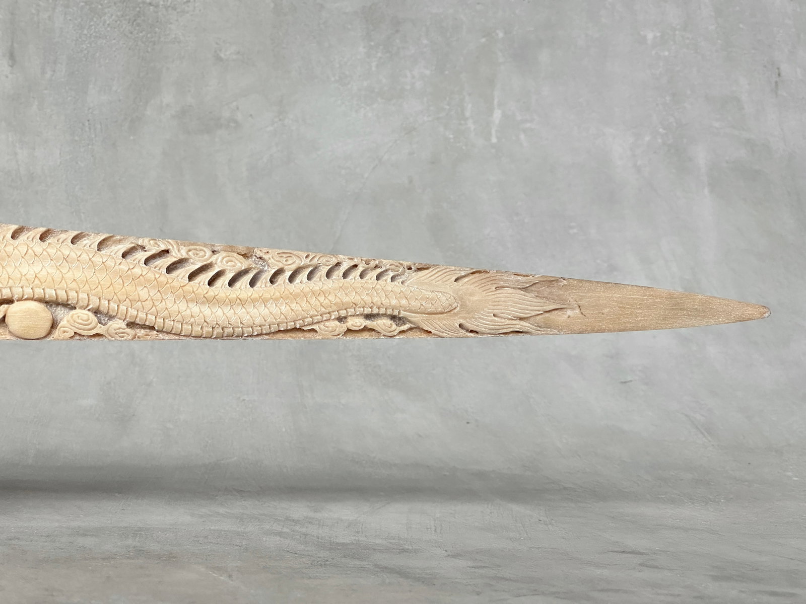 Beautiful engraved swordfish rostrum - Dragon Phoenix motif - 9
