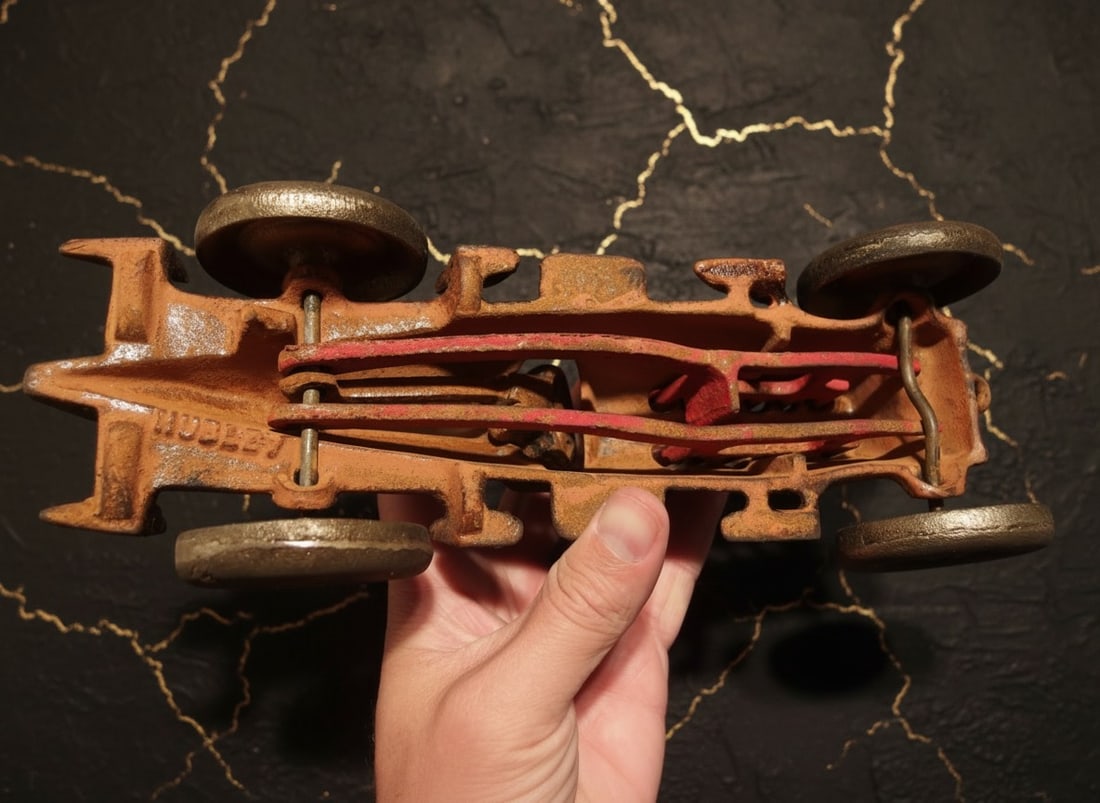 Heavy Cast Iron Toy Racing Car Moving Flame Detail Vintage Style Figurine - 2