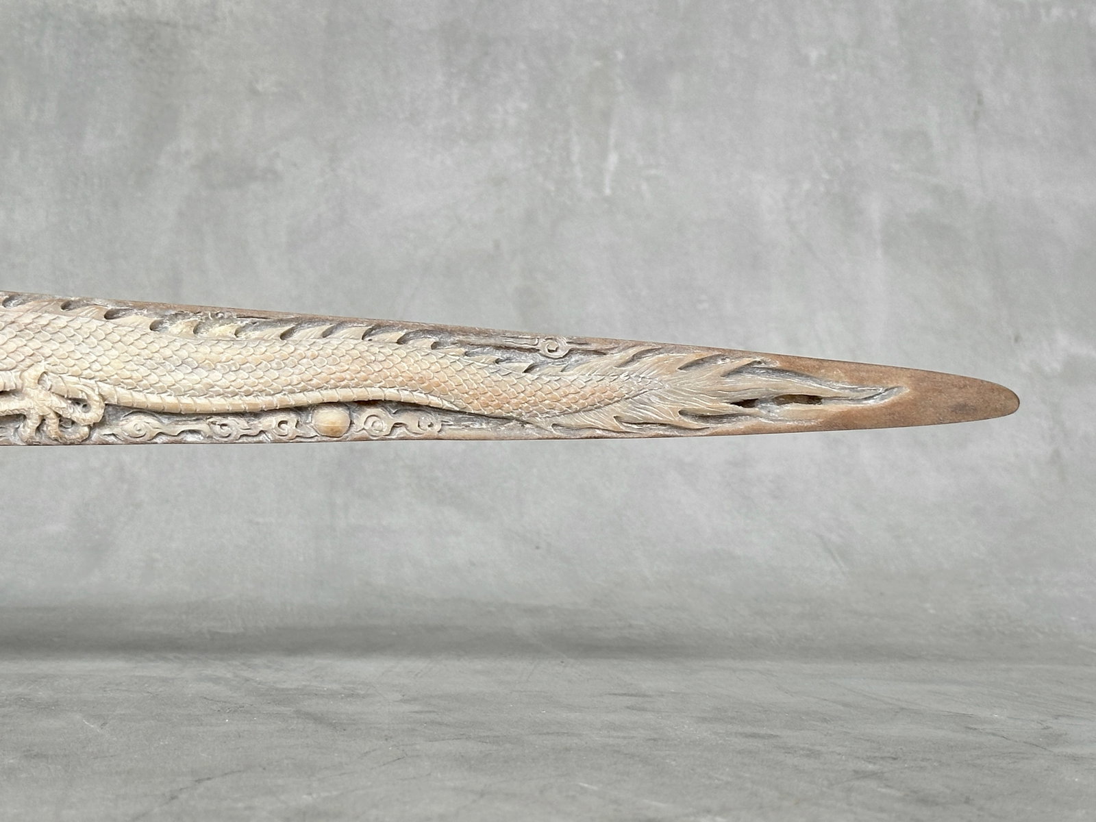 A large carved swordfish rostrum - Tiger dragon carving - 9
