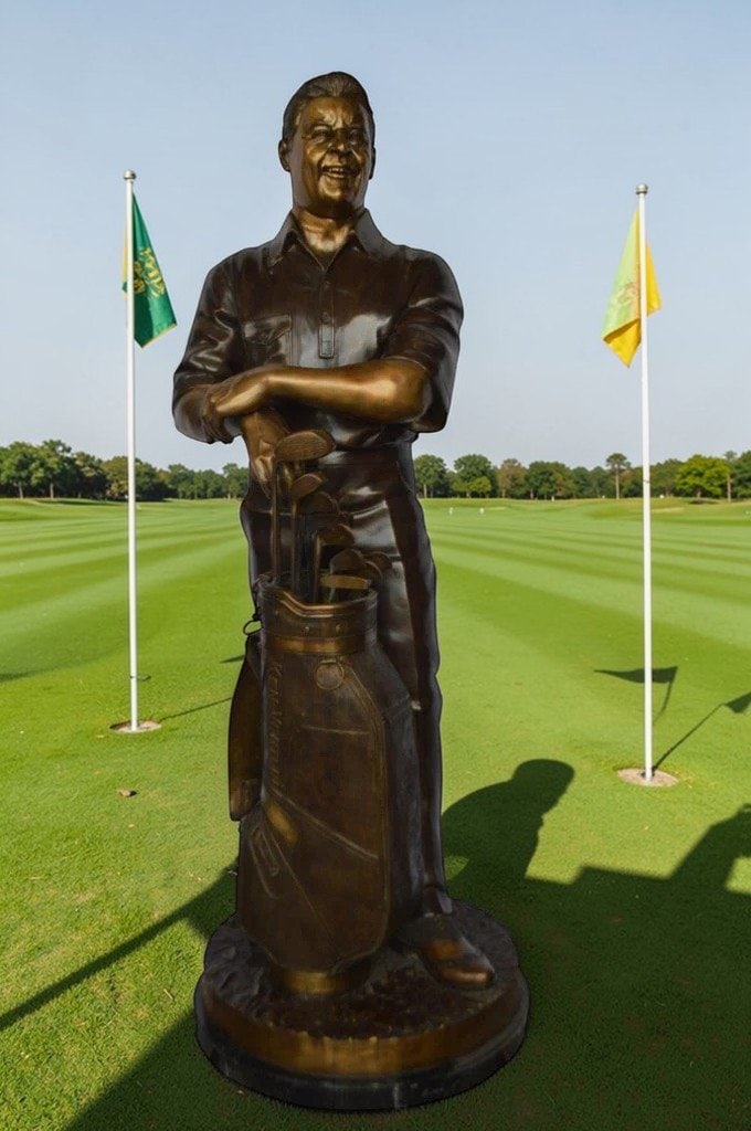 Golfer Ken Venturi Giant Bronze Statue - Size: 32"L x 30"W x 80"H. - 4