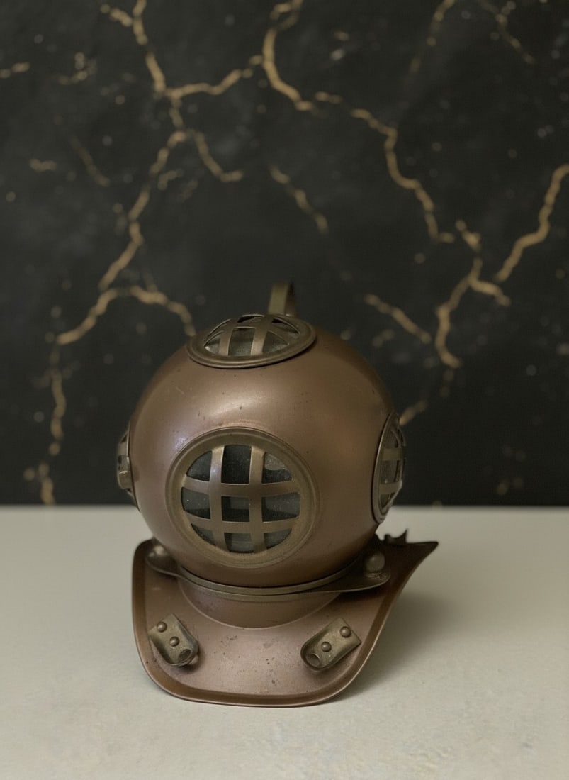 Antique Style Brass and Copper Deep Sea Diving Helmet Mini Desk Ornament - 5