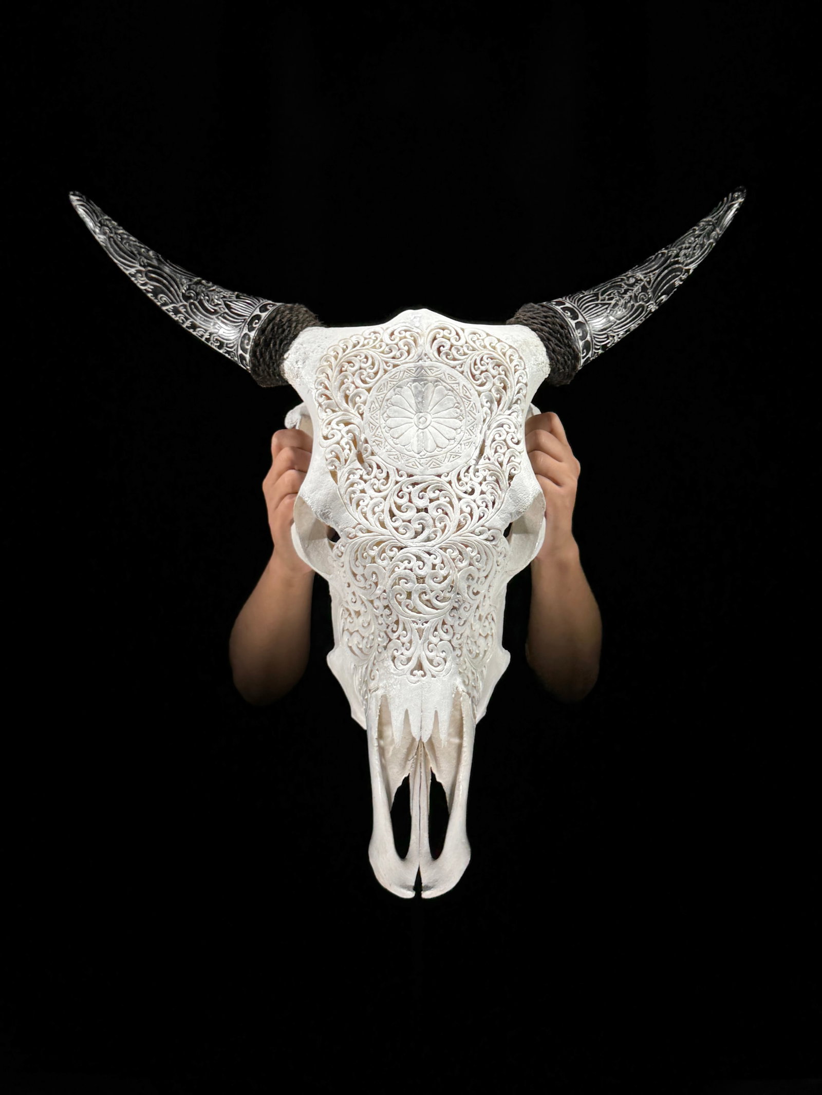 White cow skull with carved horns - Flower mandala motif: Title: Stunning engraved mother of pearl shell - Dragon motif Maker:Unknown Origin: Indonesia Date/Period:2026 Materials:Pelecypoda Mollusca Shell Dimensions:Height incl. stand: 18 cm / 7 inches Width