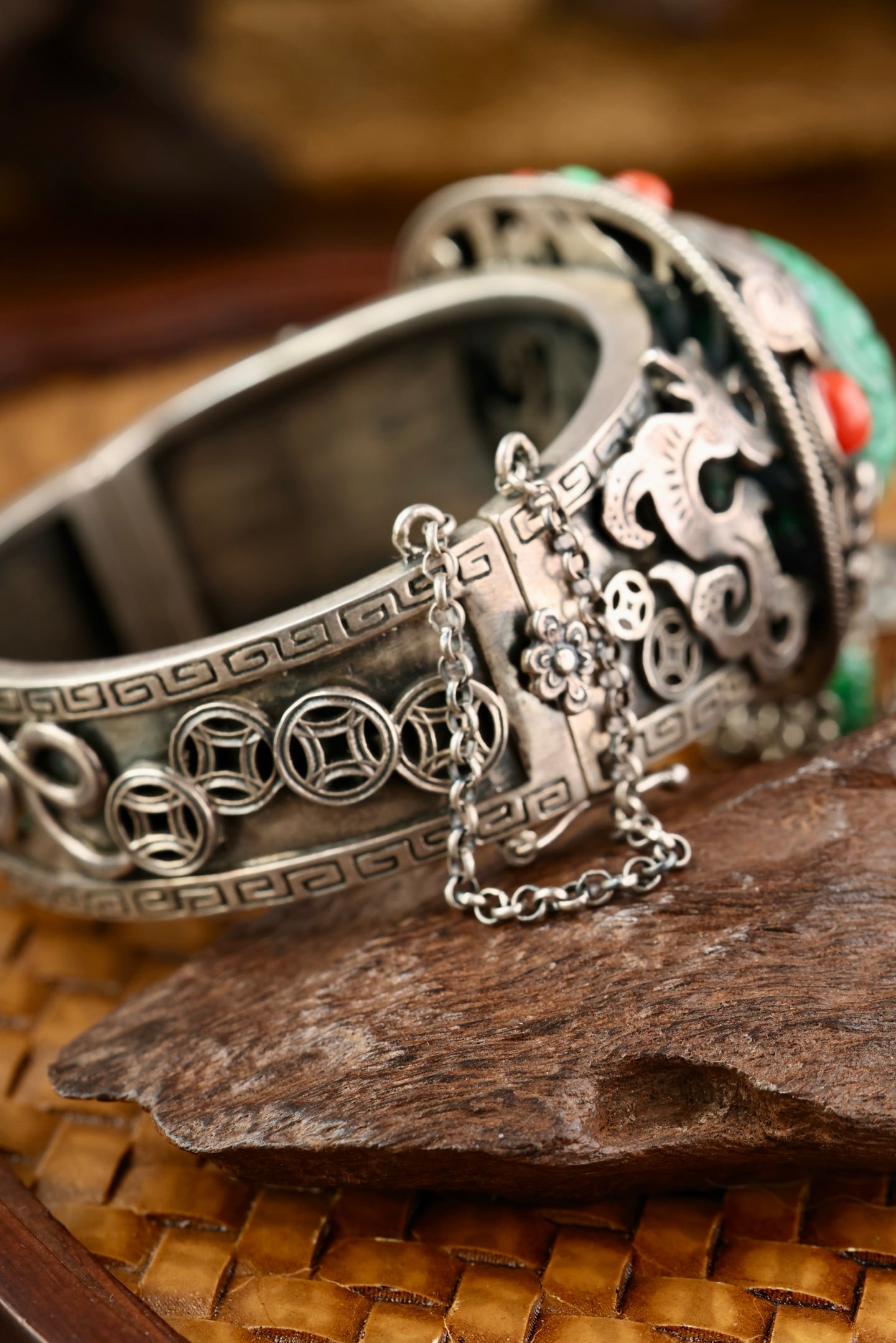 Old Silver Inlay Green Jadeite & Gem Bracelet - 6