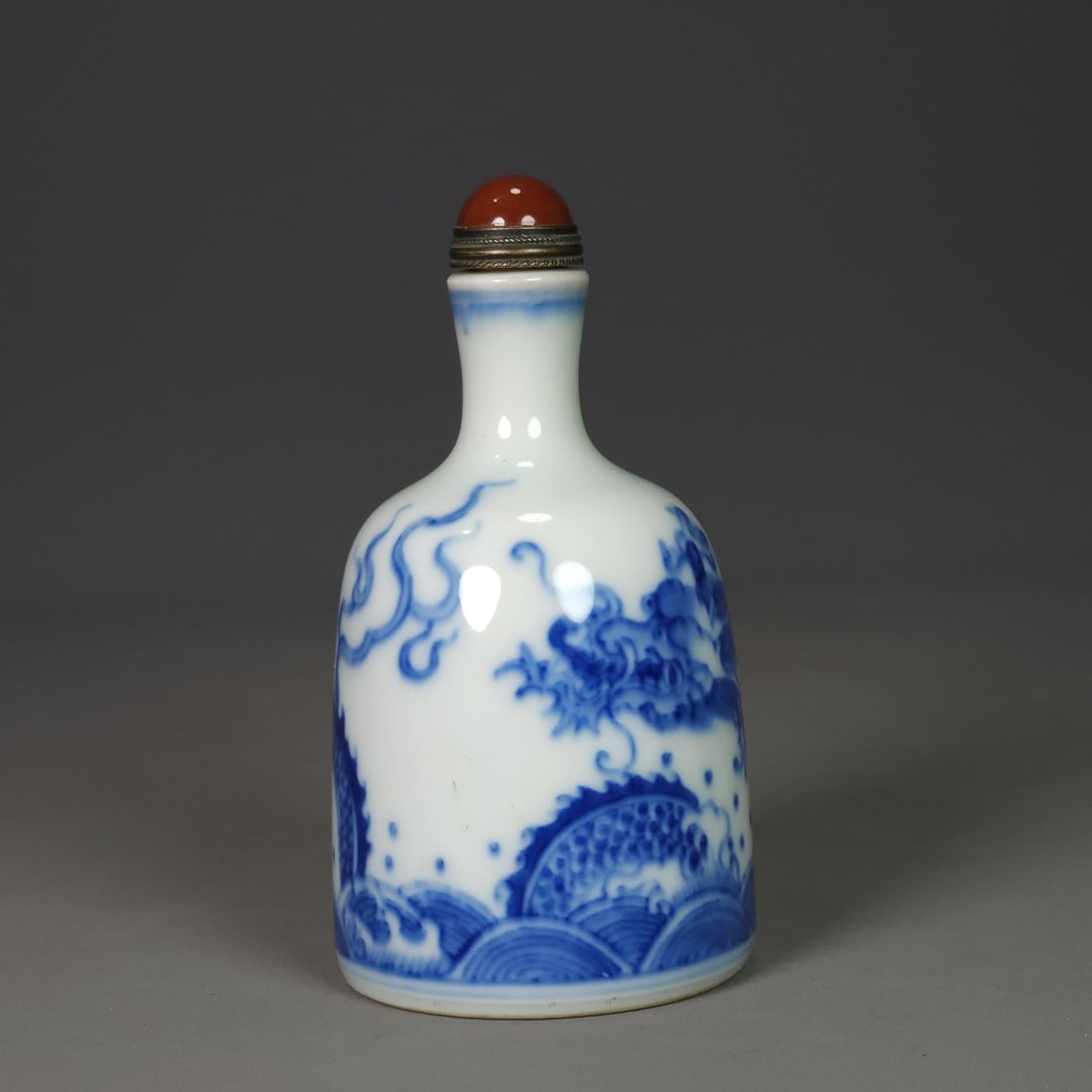 Blue and White Porcelain Dragon Snuff Bottle - 5