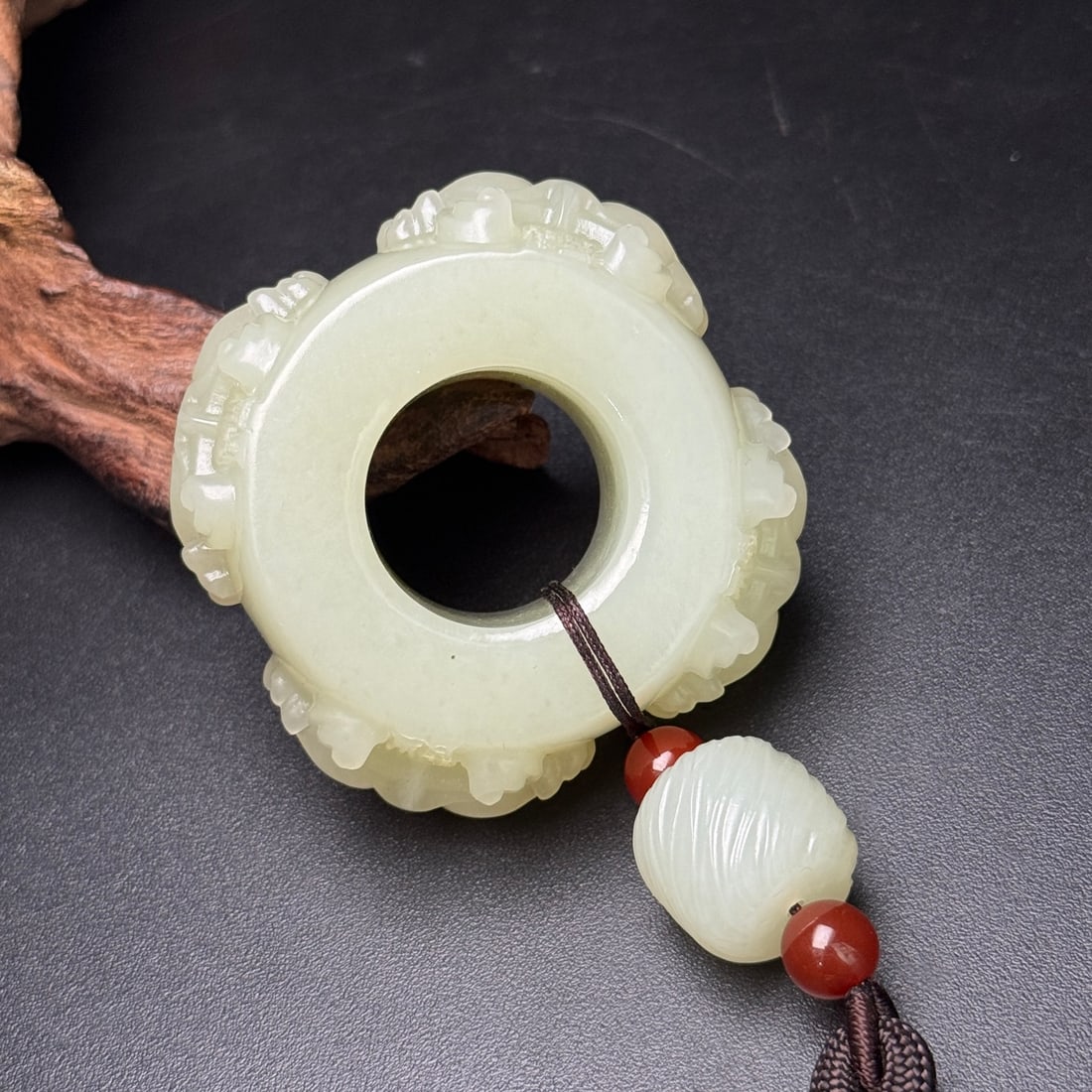 Old Hetian Jade Hand Carved Beast Thumb Ring Pendant - 2