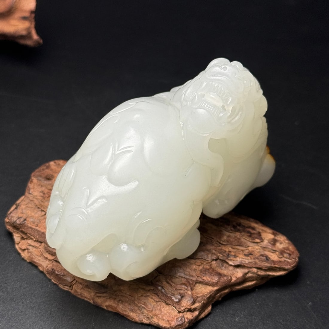 Old Hetian Jade Hand Carved Beast Statue - 2