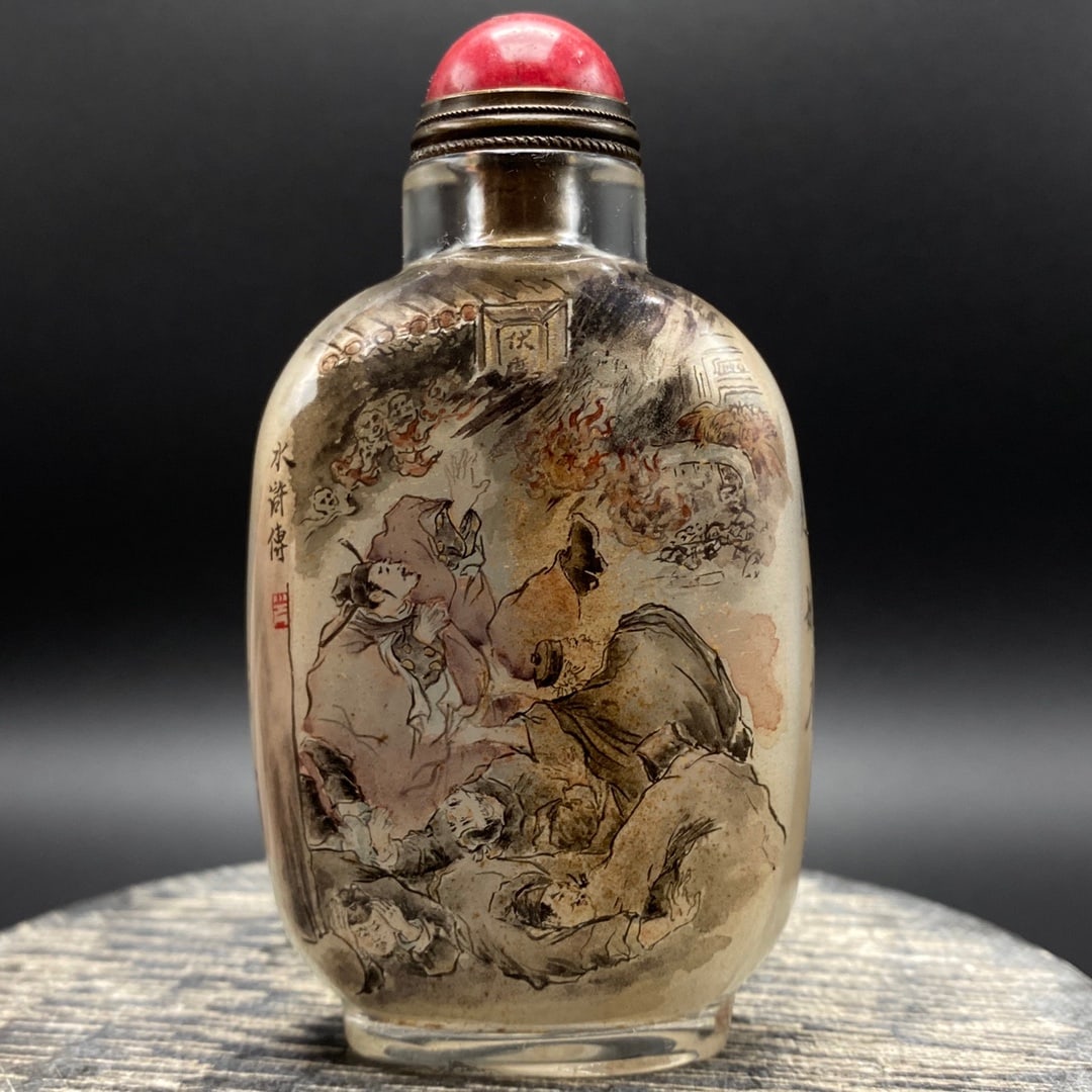 Old Peking Glass Inside Painting Figure Design Snuff Bottle w Stopper: Title: Old Peking Glass Inside Painting Figure Design Snuff Bottle w Stopper Origin: Chinese Date/Period: After1910 Materials: Peking Glass Dimensions: 93x52x29(mm) 3.66x2.05x1.14(inches) Weight 0.20 