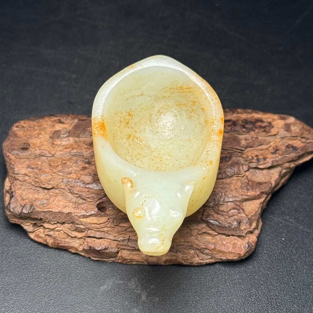 Old Hetian Jade Ox Brush Washer - 2