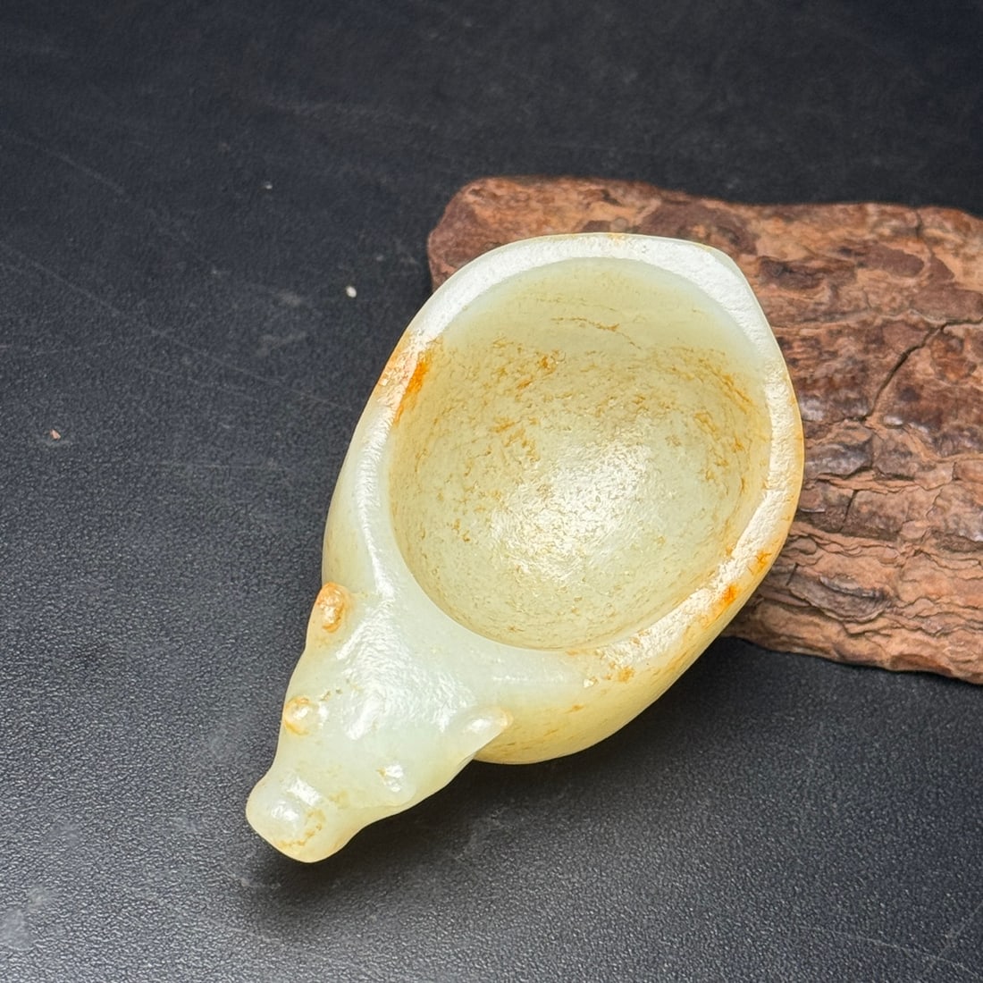 Old Hetian Jade Ox Brush Washer - 5