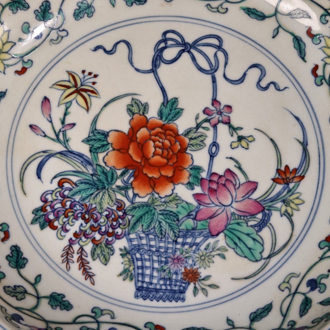 Doucai Flower Design Porcelain Plate - 4