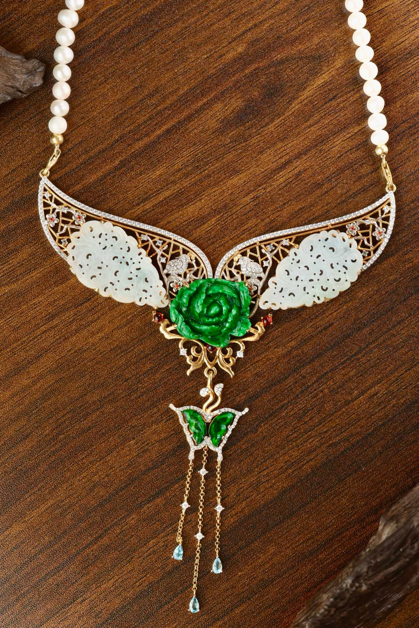 Beautiful Silver Gilt Gold Inlay Jadeite Butterfly Pendant w Pearl Necklace - 2