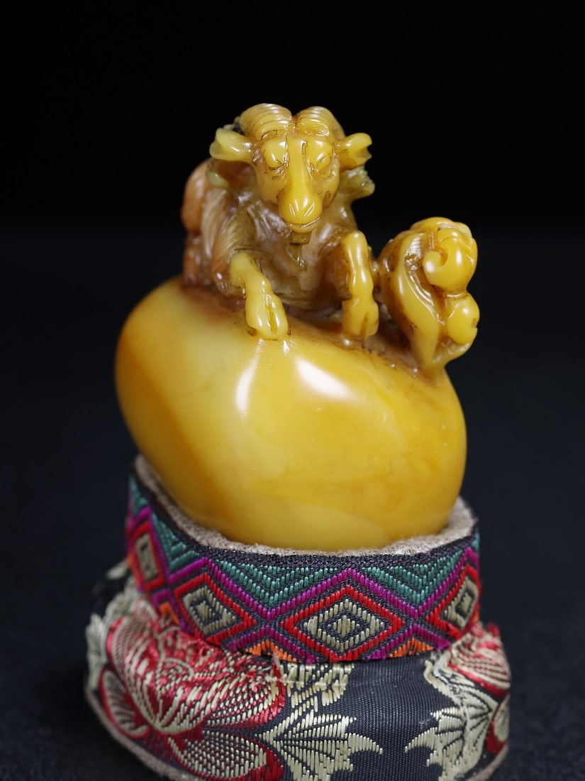 Vintage Tianhuang Shoushan Soapstone Hand-Carved Seal/Stamp Fortune Sheep - 3