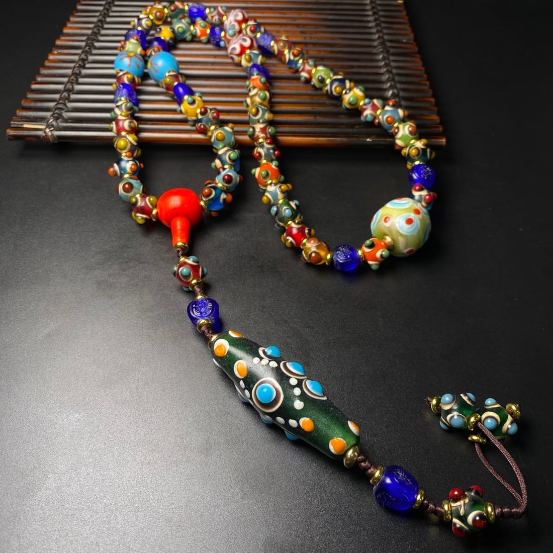 Beautiful Peking Glass Pendant & Necklace - 7