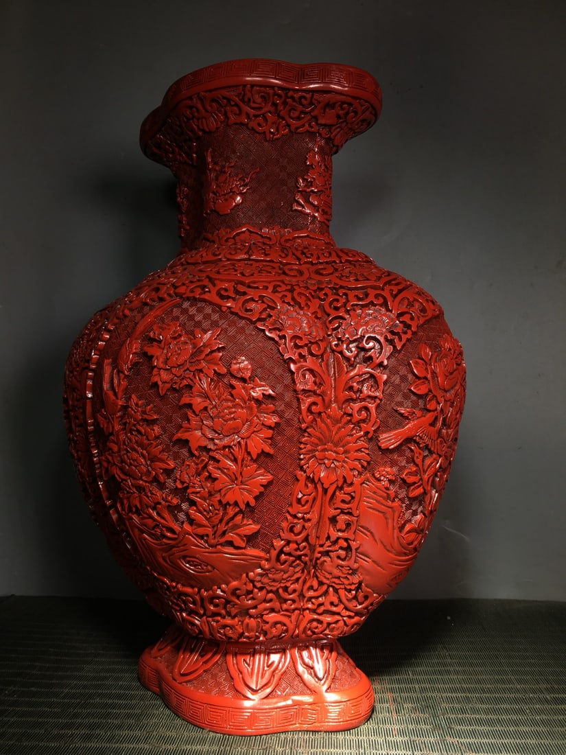 Vintage Red Lacquerware Carved Flower Vase - 3