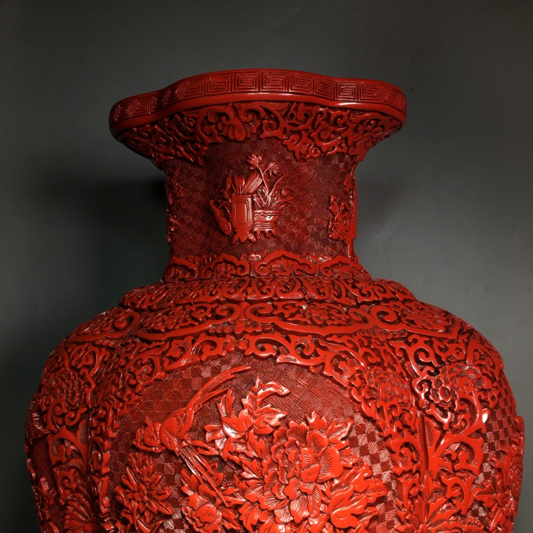 Vintage Red Lacquerware Carved Flower Vase - 4