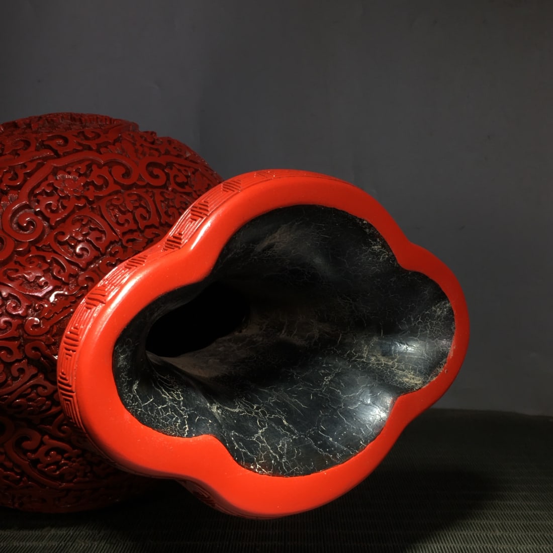 Vintage Red Lacquerware Carved Flower Vase - 8
