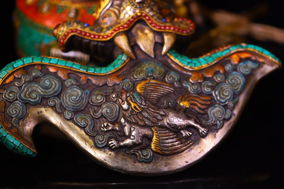 Old Tibetan Iron Inlay Shell,DZI Agate Axe Statue - 9