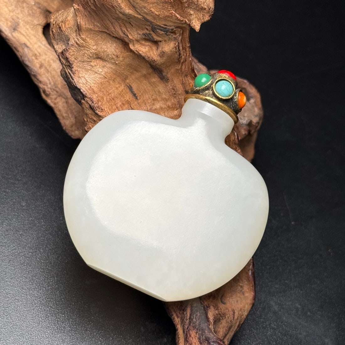 Superb Natural White Hetian Jade Snuff Bottle - 3
