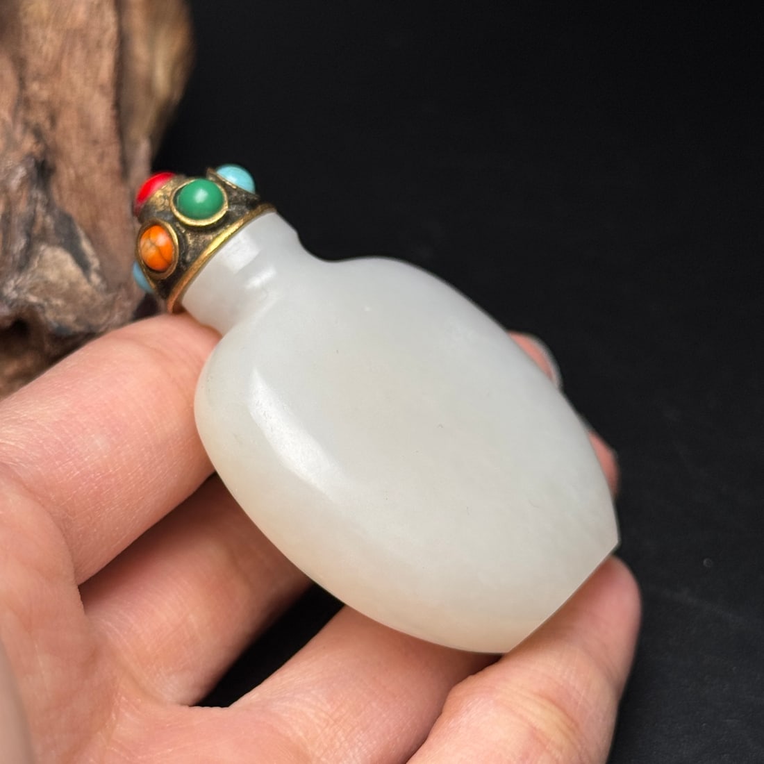 Superb Natural White Hetian Jade Snuff Bottle - 9