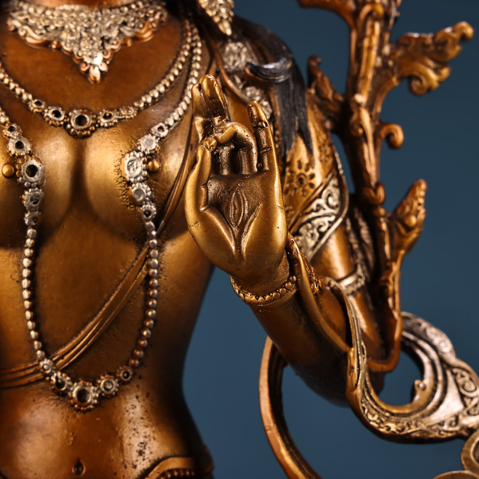 Vintage Gilt Gold Bronze Buddha Statue - 5