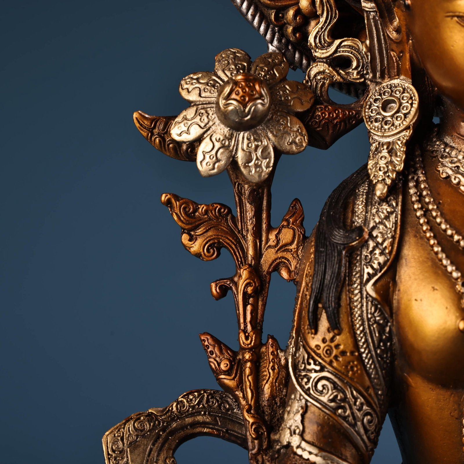 Vintage Gilt Gold Bronze Buddha Statue - 7