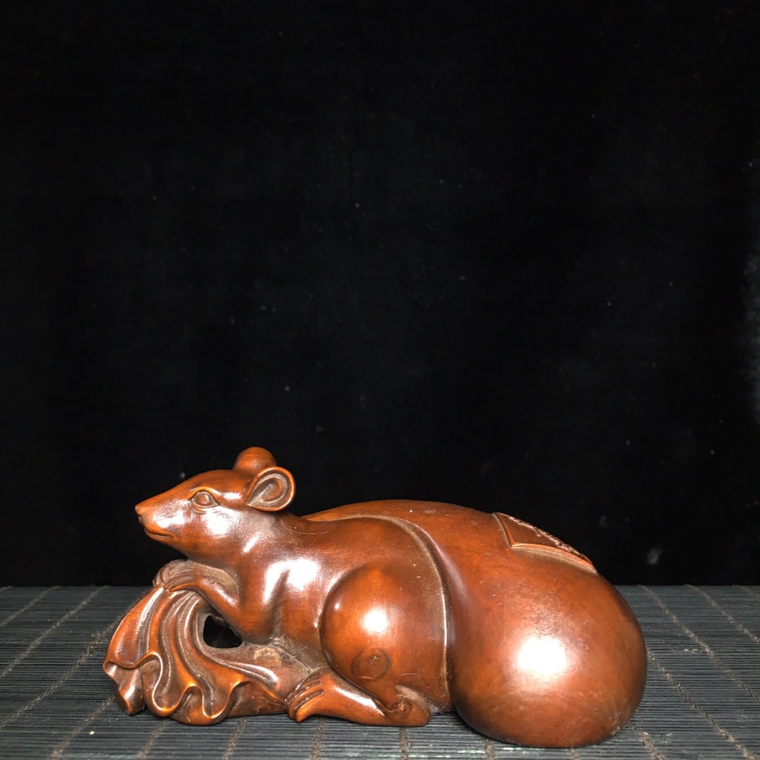 Old Boxwood Wood Fortune Mouse Statue (1 of 6)