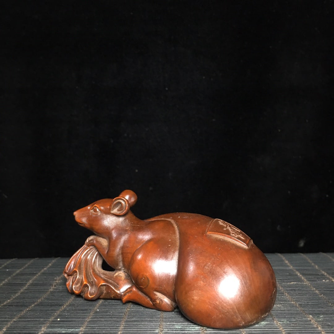 Old Boxwood Wood Fortune Mouse Statue - 2
