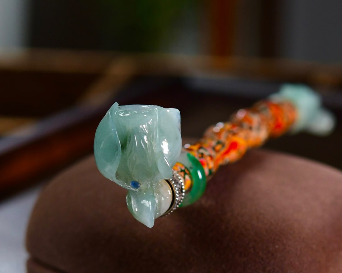 Jadeite Inlay Lacquerware Tobacco Pipe - 3