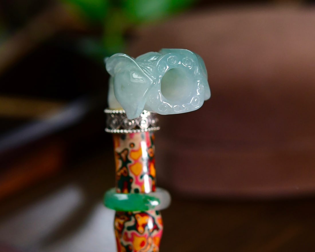 Jadeite Inlay Lacquerware Tobacco Pipe - 4