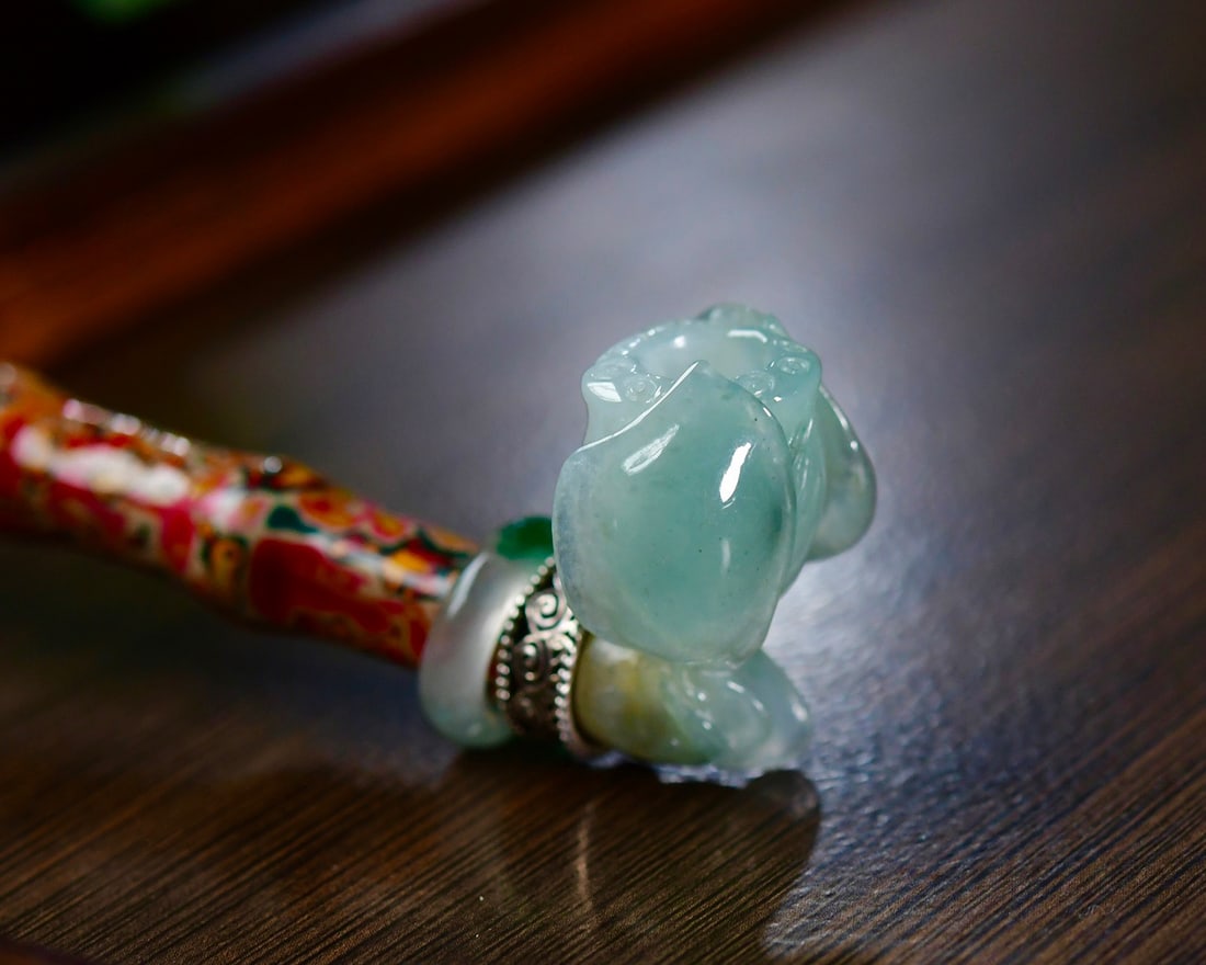 Jadeite Inlay Lacquerware Tobacco Pipe - 7