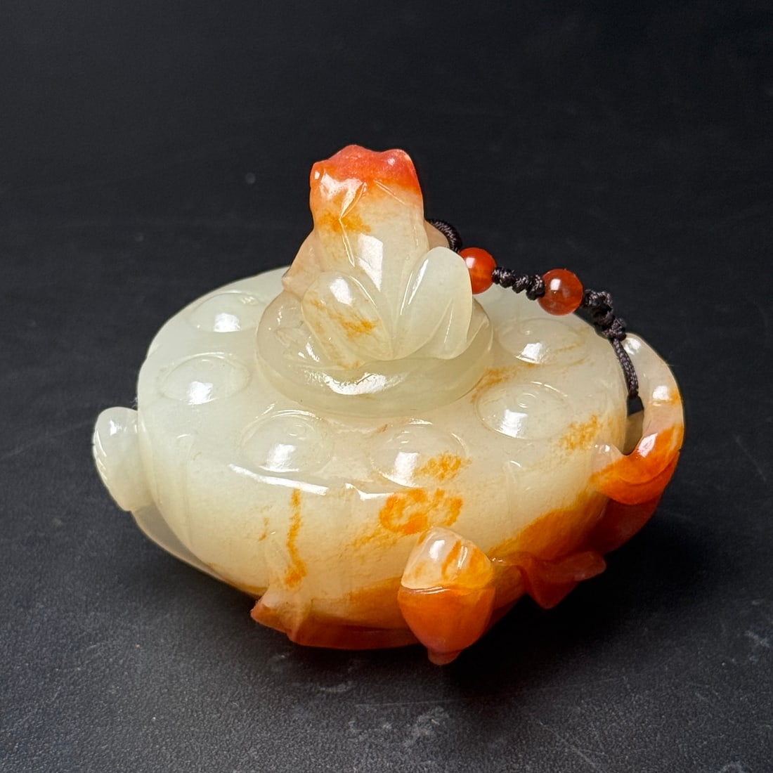 Hetian Jade Hand Carved Frog Lotus Seedpod Small Pot Statue - 3