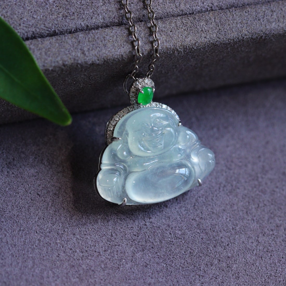 18K Gold Inlay Jadeite Buddha Pendant - 2