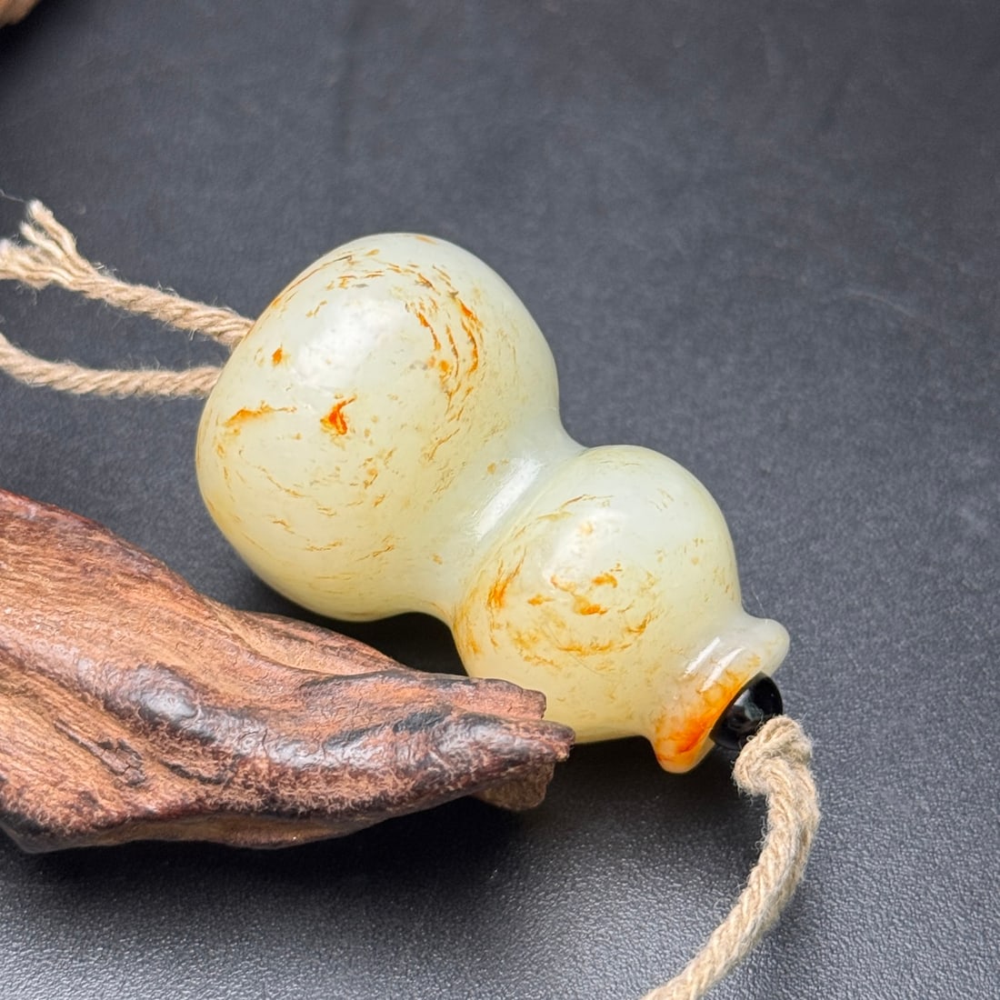 Vintage Hetian Jade Pendant - Gourd - 2