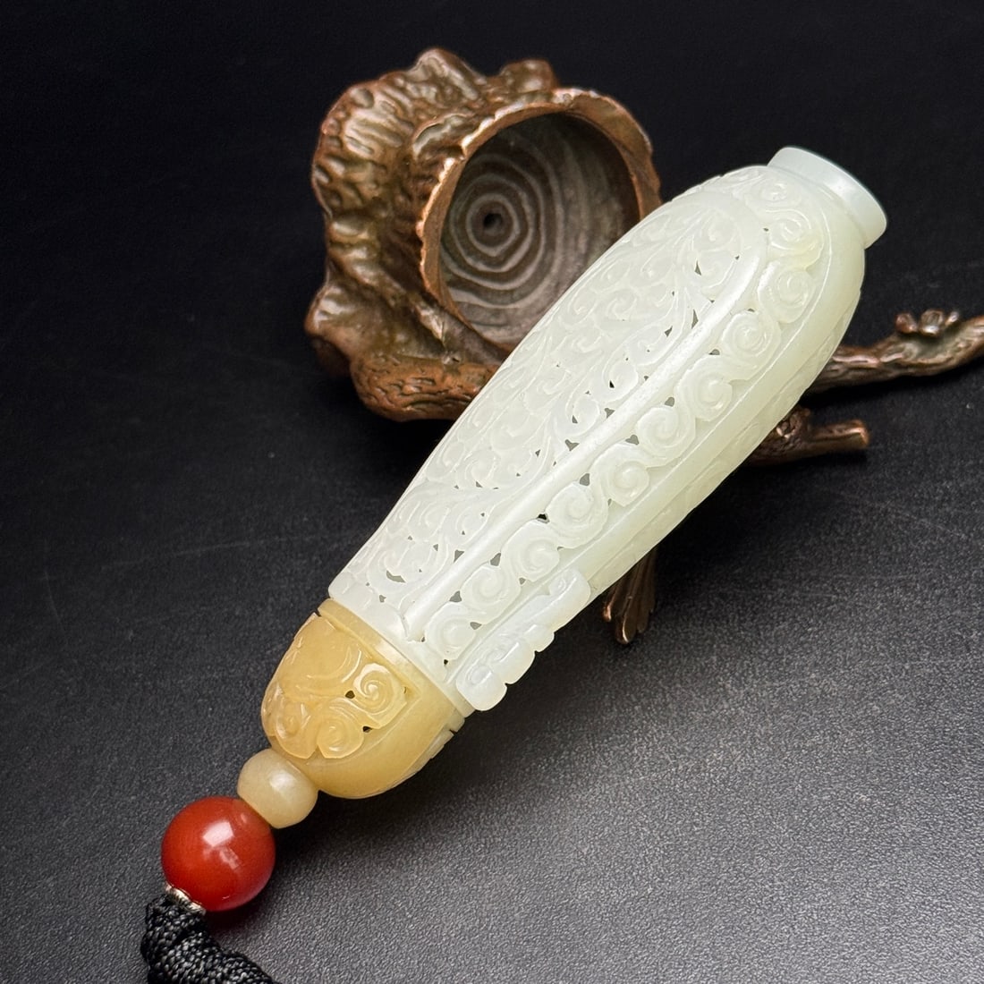 Openwork Hetian Jade Sachet Pendant - 4