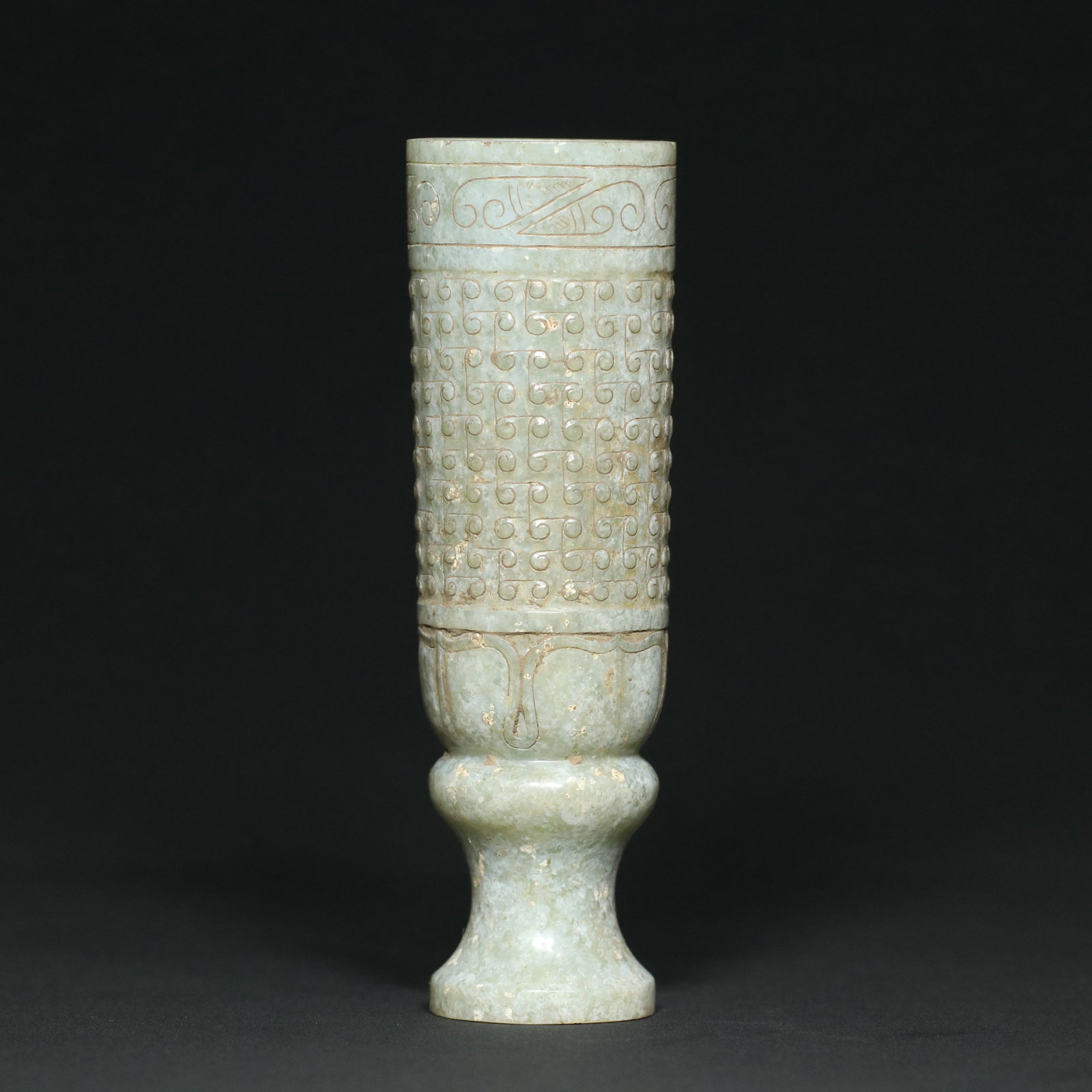 Vintage Hetian Jade Lotus Cup: Title: Vintage Hetian Jade Lotus Cup Origin: Chinese Date/Period: After1900 Materials: Hetian Jade Dimensions: 133x41(mm) 5.24x1.61(inches) Weight 0.39 lbs/179g Reserve: $599.00 Shipping: Domestic: