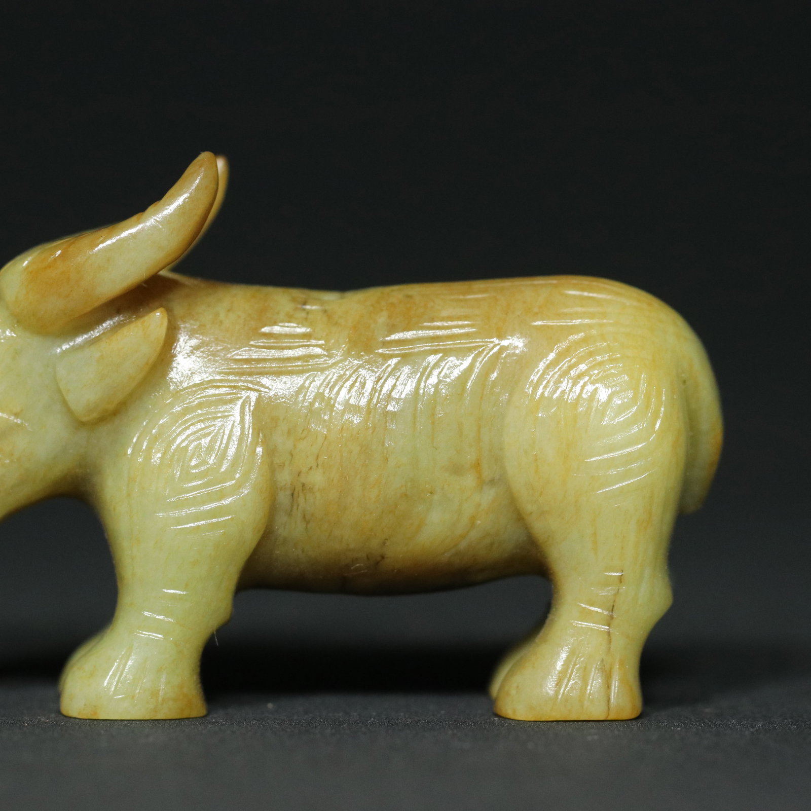 Vintage Hetian Jade Pendant - Ox - 7
