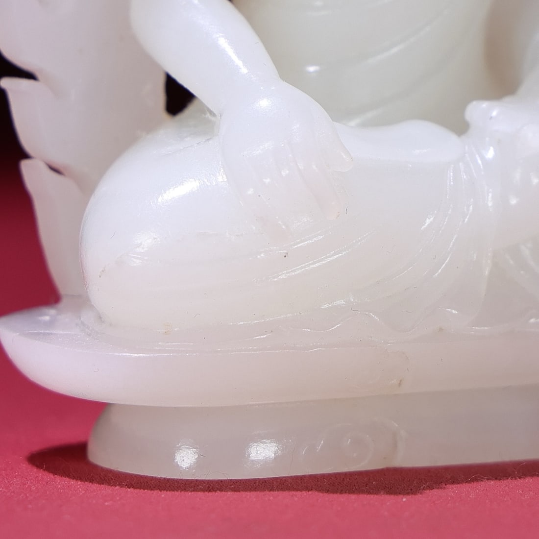 Superb White Hetian Jade Buddha Statue - 7