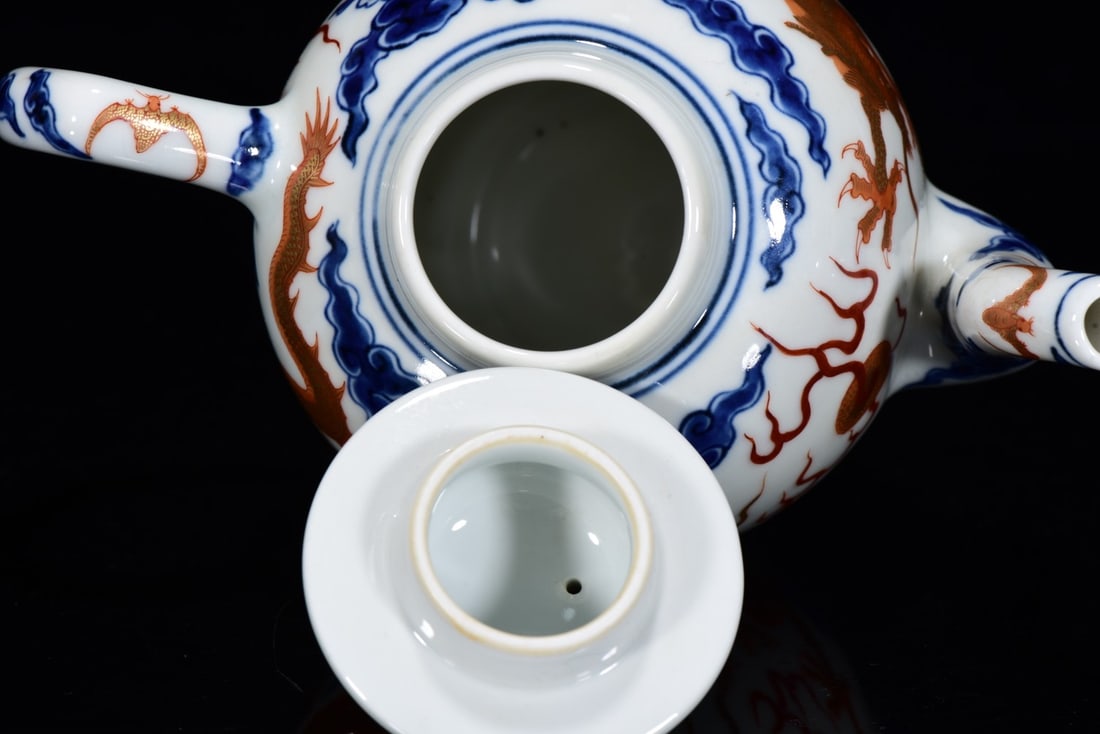 Iron Red Glaze+Blue and White Porcelain Dragon Teapot - 4