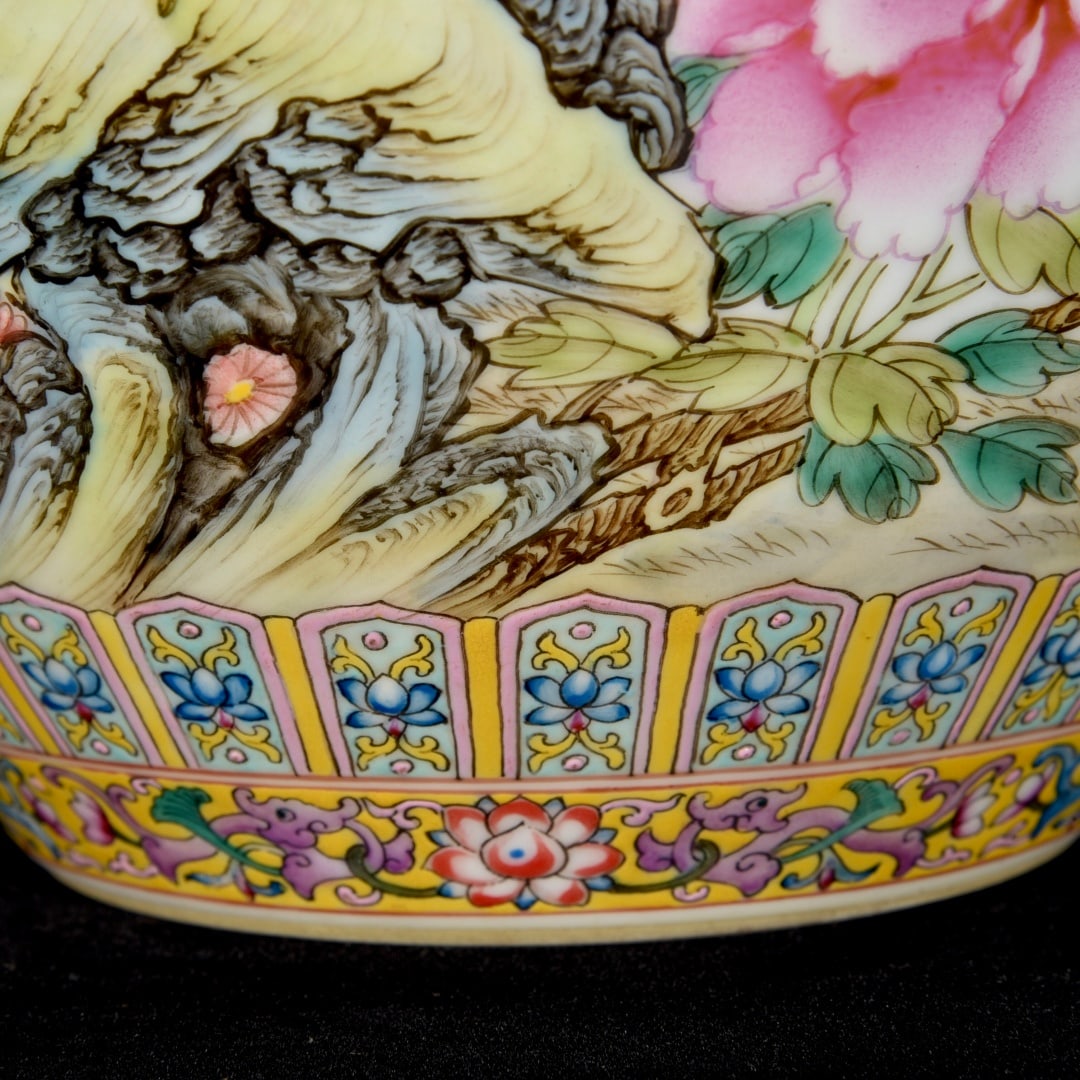 Famille Rose Porcelain Pot Flower Bird Design Yongzheng Mark - 6