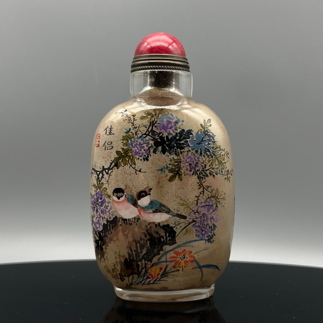 Old Peking Glass Inside Painting Flower Bird Design Snuff Bottle w Stopper: Title: Old Peking Glass Inside Painting Flower Bird Design Snuff Bottle w Stopper Origin: Chinese Date/Period: After1900 Materials: Peking Glass Dimensions: 51x29x92(mm) 2.01x1.14x3.62(inches) Weight 