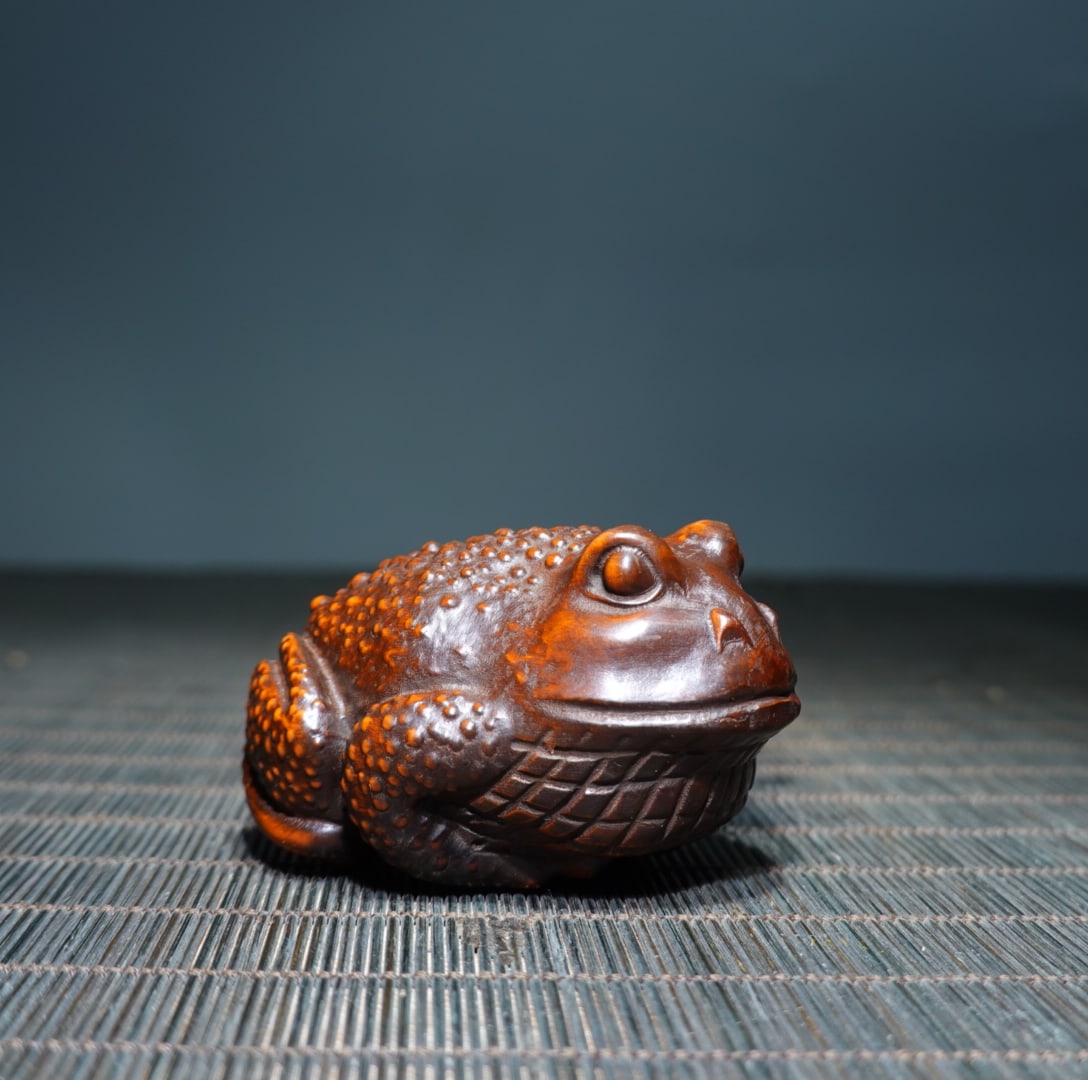 Vintage Boxwood Wood Carved Fortune Toad Statue - 2