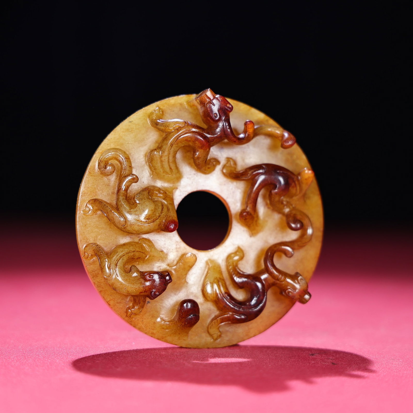 Vintage Hetian Jade Chi Dragon Bi Statue: Title: Vintage Hetian Jade Chi Dragon Bi Statue Origin: Chinese Date/Period: After1800 Materials: Hetian Jade Dimensions: 90x21(mm) 3.54x0.83(inches) Weight 0.31 lbs/141g Reserve: $1,199.00 Shipping: