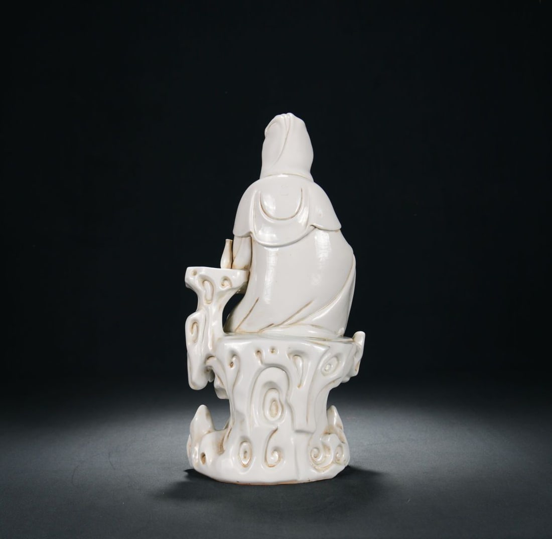 Dehua White Glaze Porcelain Kwan-yin Statue - 3